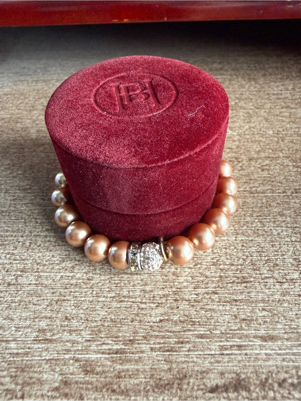 Hillberg & Berk Retired Sparkle Ball Pearl Stretch Bracelet